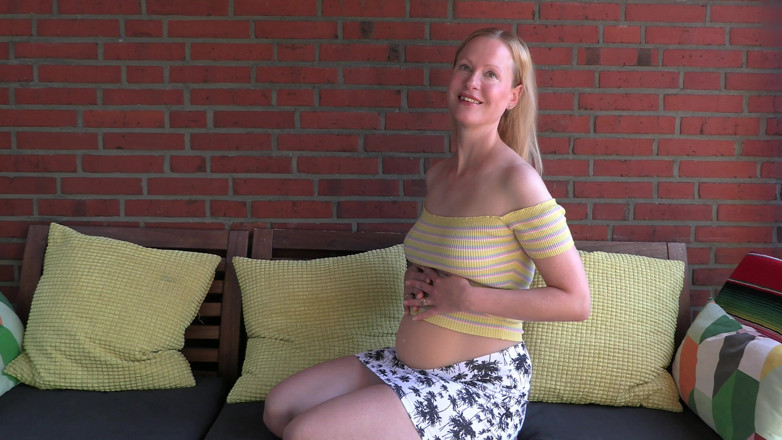 Blondehexe: Pregnant Fucked by Neighbor