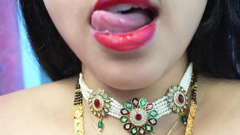 Nelam bhabhi: Красива бхабхі