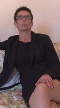 Amateur naughty old French cougar whore rimming and banging a huge young cock