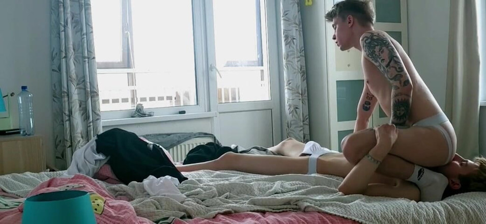 Max Gen: Část 1 ošukaná sladkým twink do pusy