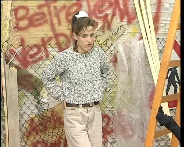 YOUR FIRST PORN: Wilde en perverse Sandy met een volledig programma