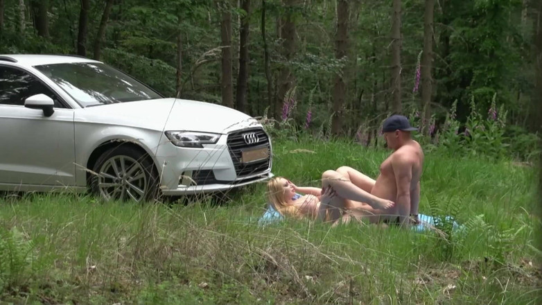 German Full Movies: Kompilasi seks dan sepong kontol jerman di luar ruangan