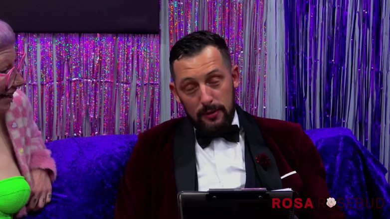 rosarosebud: Gameshow - Ablenkung! mit Rosa Rosebud &amp; honest Answers