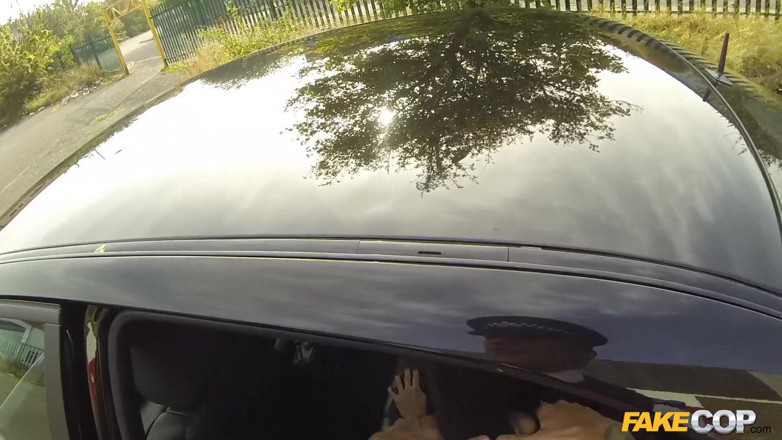 Fake Cop: Fake Cop - sexy cyklistka s velkými prsy a sladkým zadkem...