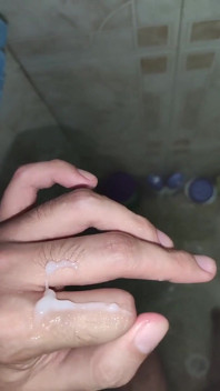 Bisakah kau ambil bebanku di kamar mandi?
