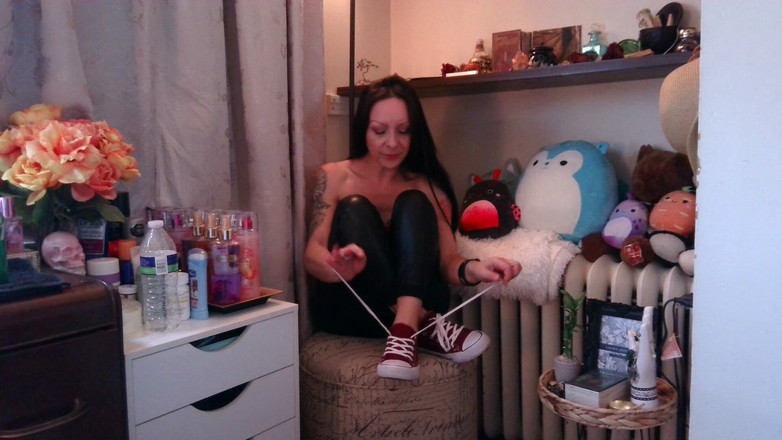 Raven Willow: Vreau să ia o whiff de pantoful meu
