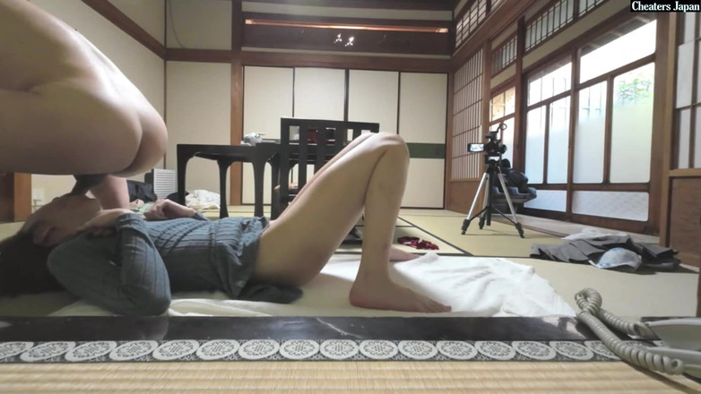 Cheaters Japan: Výlet do horkých pramenů, aby se zbavila stresu!