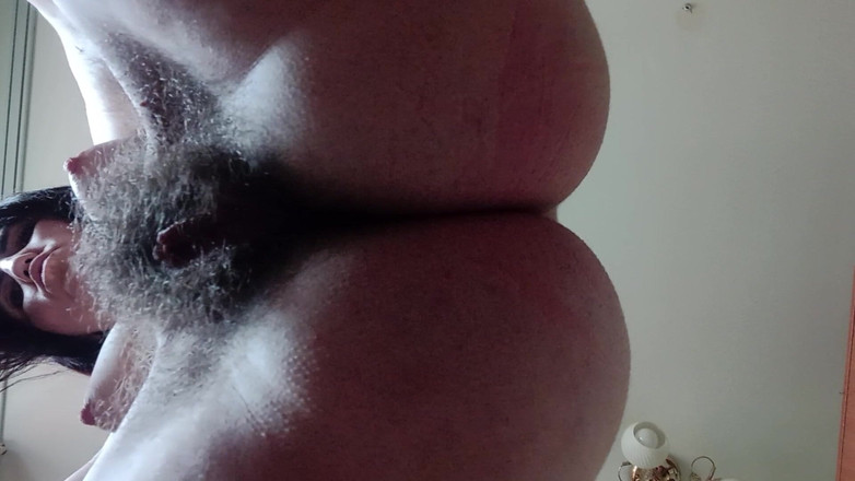 BW_Dolphin: 本物の女性の見た目 - あなたの顔に毛深いジャングル