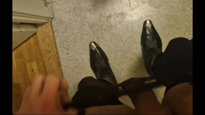 Vixen Willer: Kit Willer - あなたのペニスを成長させるためのフルビッグディックポンピングセッション