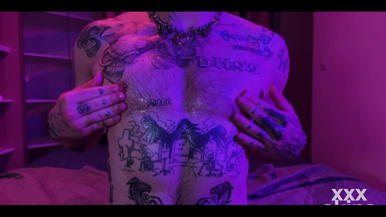Xxx skips: Chcete si hrát s mými bradavkami?