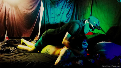 Homegrown Video: Divoké šukání pro Tenshii