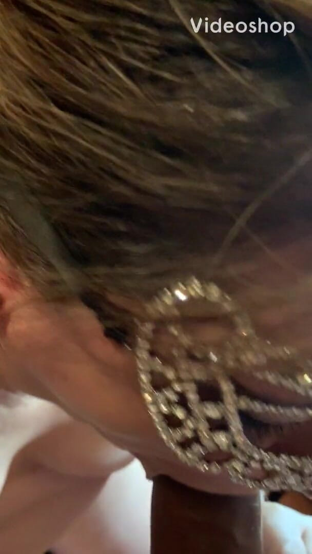 Sex Shaq: Чорний ділдо для волохатої пухкої мами. Зблизька та особисто