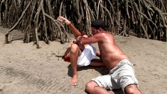 Horny Two really wet MILFs: Nádherná chutná štěrbině mladíka očekává doširoka rozevřenou pro prut