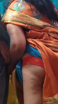 Bhavana Aunty Likes Me. I Am Interested in Romance and Hot Sex with Her