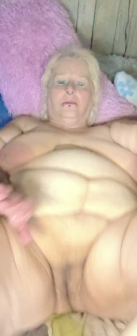 Look at a Glance at This Pussy