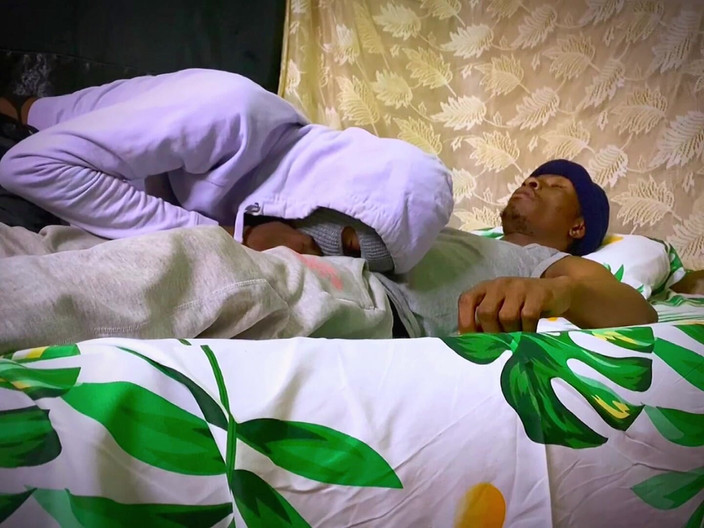 Stilesbhalifa1: Azgın zenci oda arkadaşları