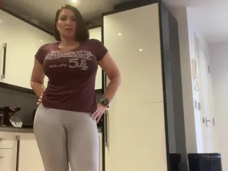 Extreme Pee Desperation I Squirm Multiple Pee's