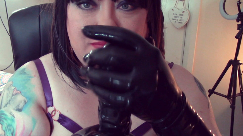 Tina Snua: Dirty Talking BBW Slut Wants You Sucking Cocks Just Like...