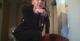 Dominatrix Redsonyja: Spontaniczny jak błyskawica, przychodzę szybko i uderzam ostro obok ciebie,...