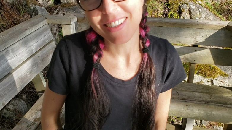 Nerdy_faery: Avventure di piscio alla cassonetto, darsena e bagno pubblico