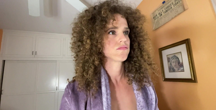 VibeWithMommy: 继母发现你再次撸管！天哪，我要和你做什么?!?继母Aint这次太开心了，她很不高兴