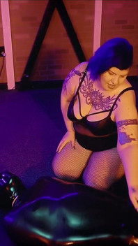 Latex Vaccusack- Missquinn Takes Full Advantage of Latexable