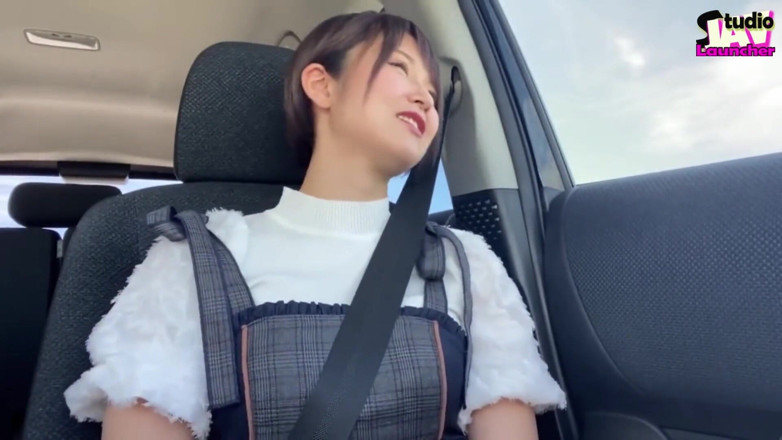 Studio JAV Launcher: Paradise necken - eine sonnenbesonnene Muse, die Getränke, Tropfen und ihr...