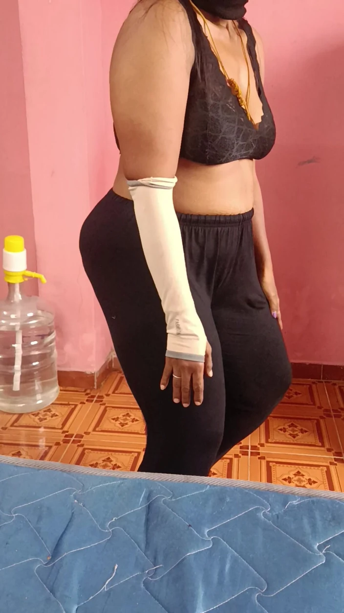 Tamil Girl Hot Nude Dance by Reshma Hot: Chubby, Big Natural Tits, Indian,  Desi, Solo Porn | Faphouse