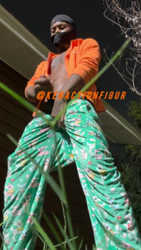 Kenactionfigur Busting a Big Ass Nut Outside the Trap House