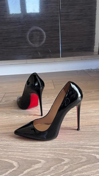 High Heels Rip off