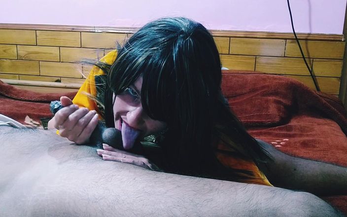 Bolly Karma: Ești un supt de pulă - înghite-mi sperma