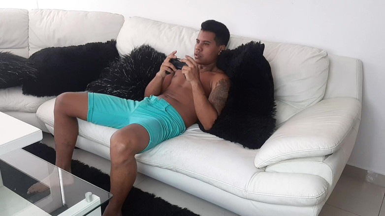 LanaKumari: Lana Interrompe Minha Brincadeira Para Fazer Sexo Delicioso