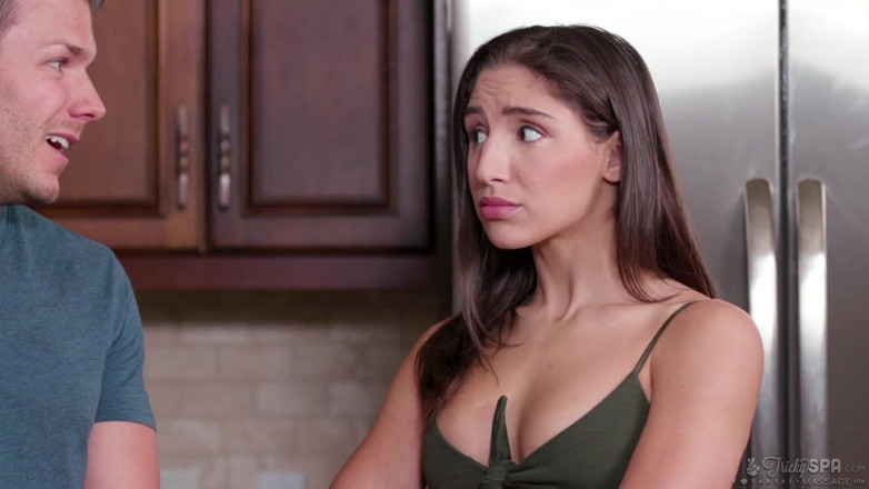 Fantasy Massage: Massage fantastique - caresse nocturne avec Abella Danger