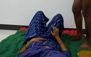 Kavita maam: Indisch Desi-koppel seksvideo dorpspaar seks Desi-koppel neukt