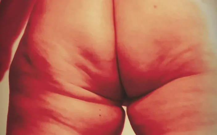 VikkiGeorgia: Morning Ass’s Quake