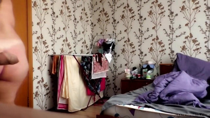 Katrin Porto: Gonzo MILF montel berkongkek & kencing dalam mulut