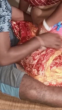 Hot Desi Indian Bhabhi Sex with Lover