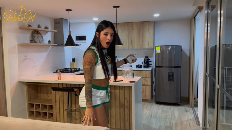 Salome Gil: My Stepmom Caughts Me Using Her Sexual Torso to Cum...