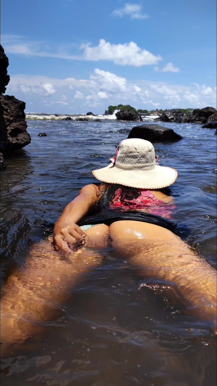 Karencx: I Put the Thread Aside on the Beach