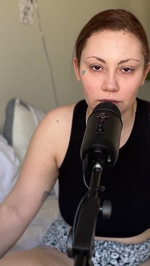 Lenna Lux: Asmr 더러운 말 자극