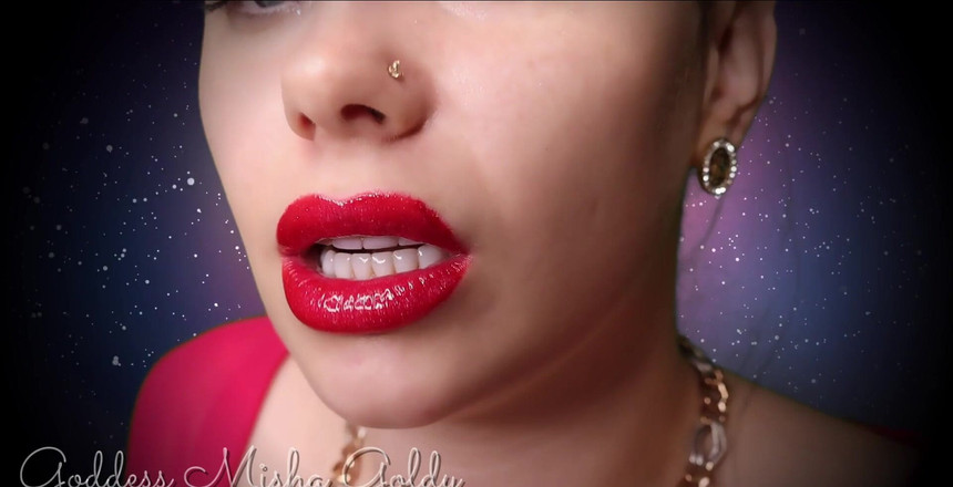 Goddess Misha Goldy: Chci, abys mě prosila, abys namalovala moje sexy rty právě...