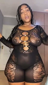 BBW striptiz i gra analna