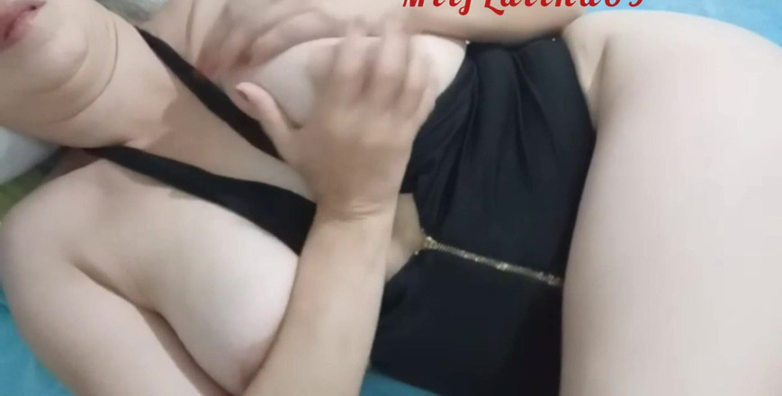 Pikaa6: Відео гарячої латини, яка шукає чоловіка