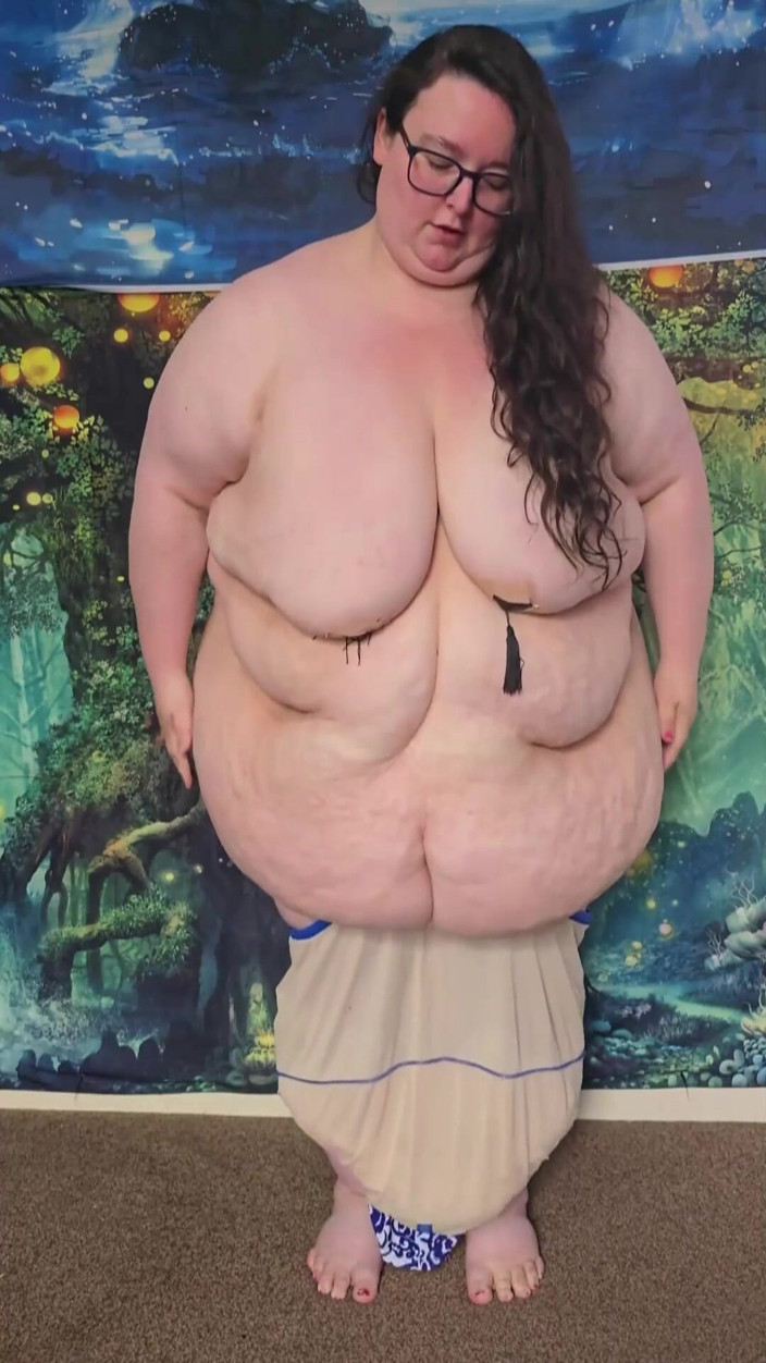 SSBBWLadyBrads: SSBBW Giant Fat Body Swim Suit with Help