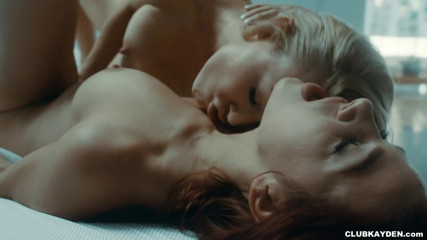 Kayden Kross: Kayden Kross eats out Evelin Stone in hot lesbian video