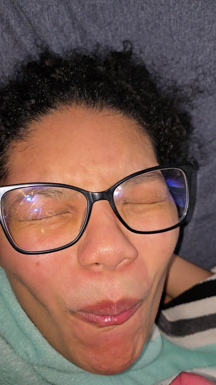 Pietro Montoya: UsandoLo come un orinatoio umano Tutto il giorno in gennaio 2026...