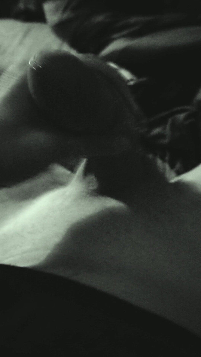 Misses Dickinson and Roughael: Se min fru och jag komma i het solo action