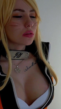 Versiunea Fem Naruto și Sasuke
