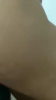 Paroháč a deepthroat ... Od jeho zadku po jeho ústa ... Od její pusy po ústa jejího přítele