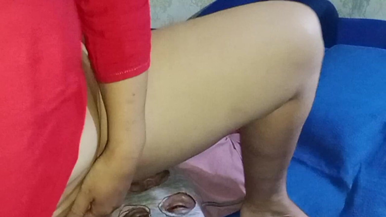 Babang endut: Arkadaşımın karısının amcığı çok azgın olduğu için fışkırtıyor